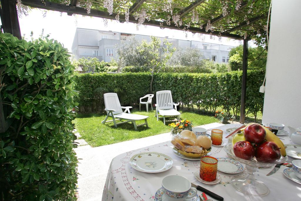B&B Il Glicine Fiorito Lido de Venecia Exterior foto